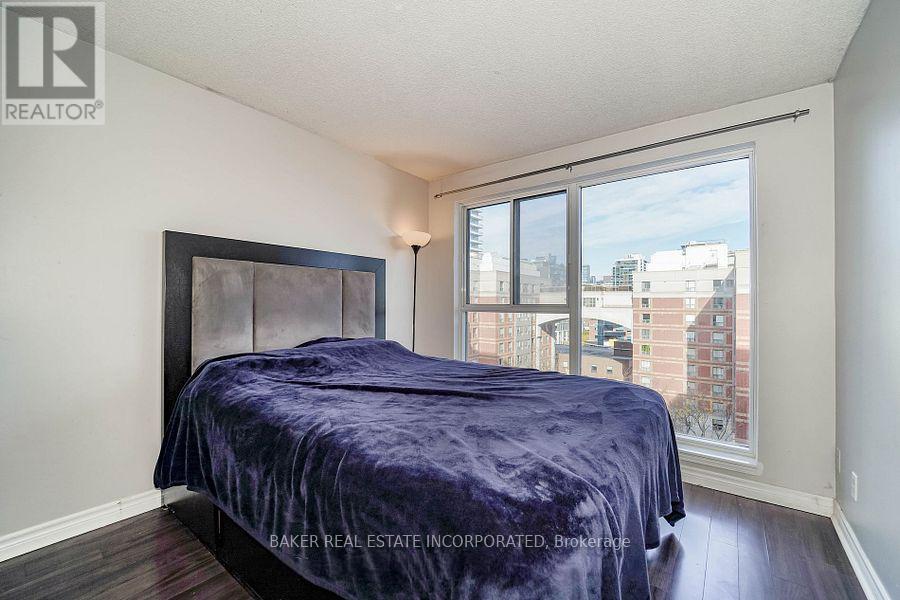 932 - 222 The Esplanade, Toronto, ON - Indoor Photo Showing Bedroom