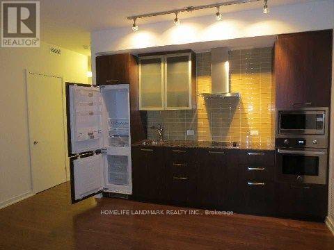 1504 - 12 York Street, Toronto, ON - Indoor Photo Showing Kitchen