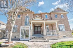 42 REGINALD LAMB CRESCENT Markham, ON L6B 0B5