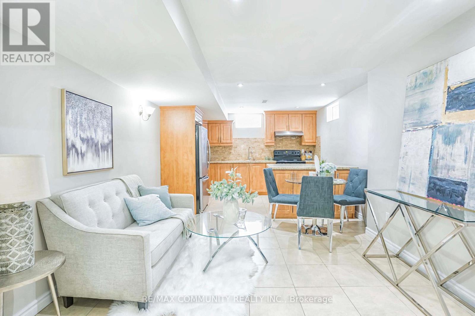 42 Reginald Lamb Crescent, Markham, ON - Indoor