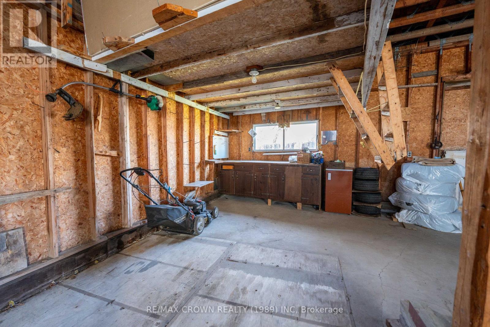 34 Maple Drive, Kapuskasing, ON - Indoor