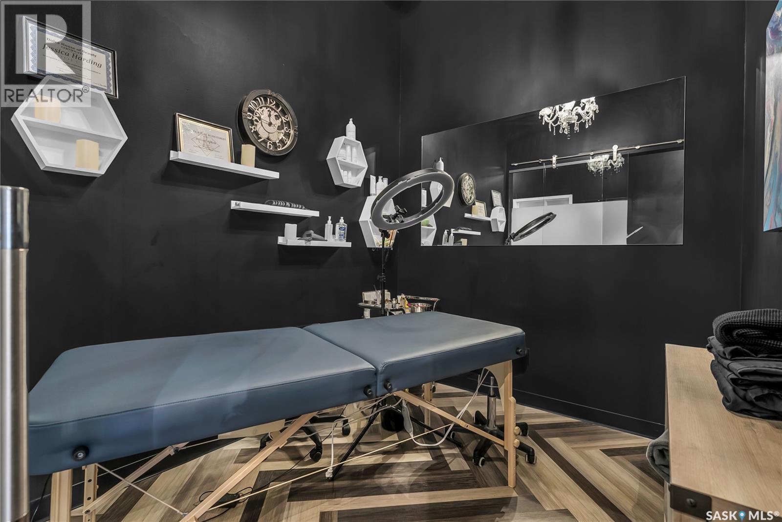 Reign Academy & Studios, Warman, SK