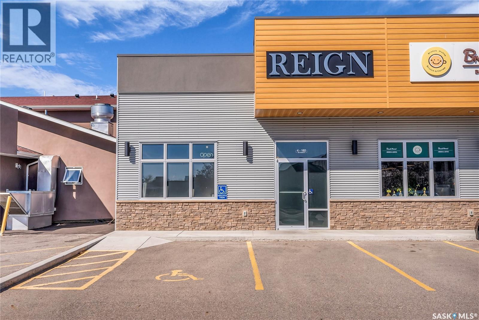 Reign Academy & Studios, Warman, SK