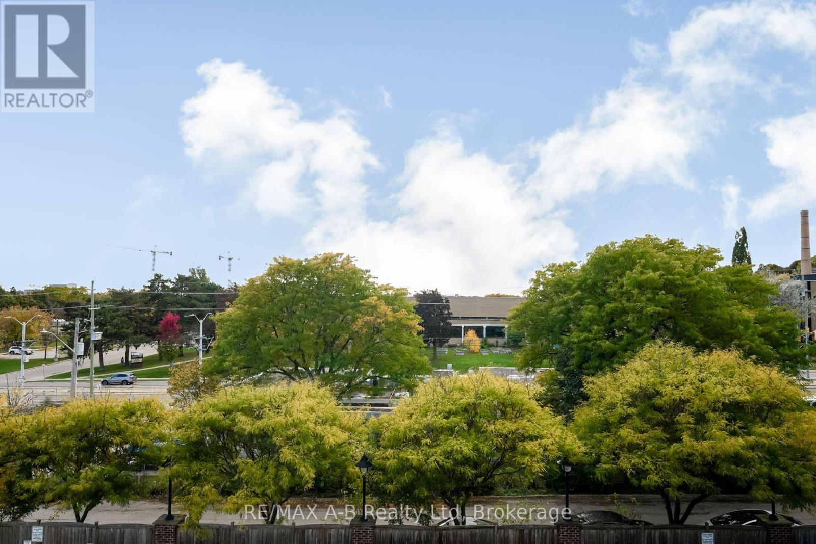 305 - 555 King Street E, Kitchener, ON - Outdoor With View