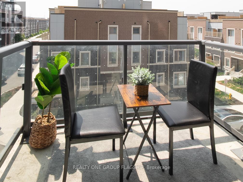 308E - 38 Honeycrisp Crescent, Vaughan, ON - Outdoor