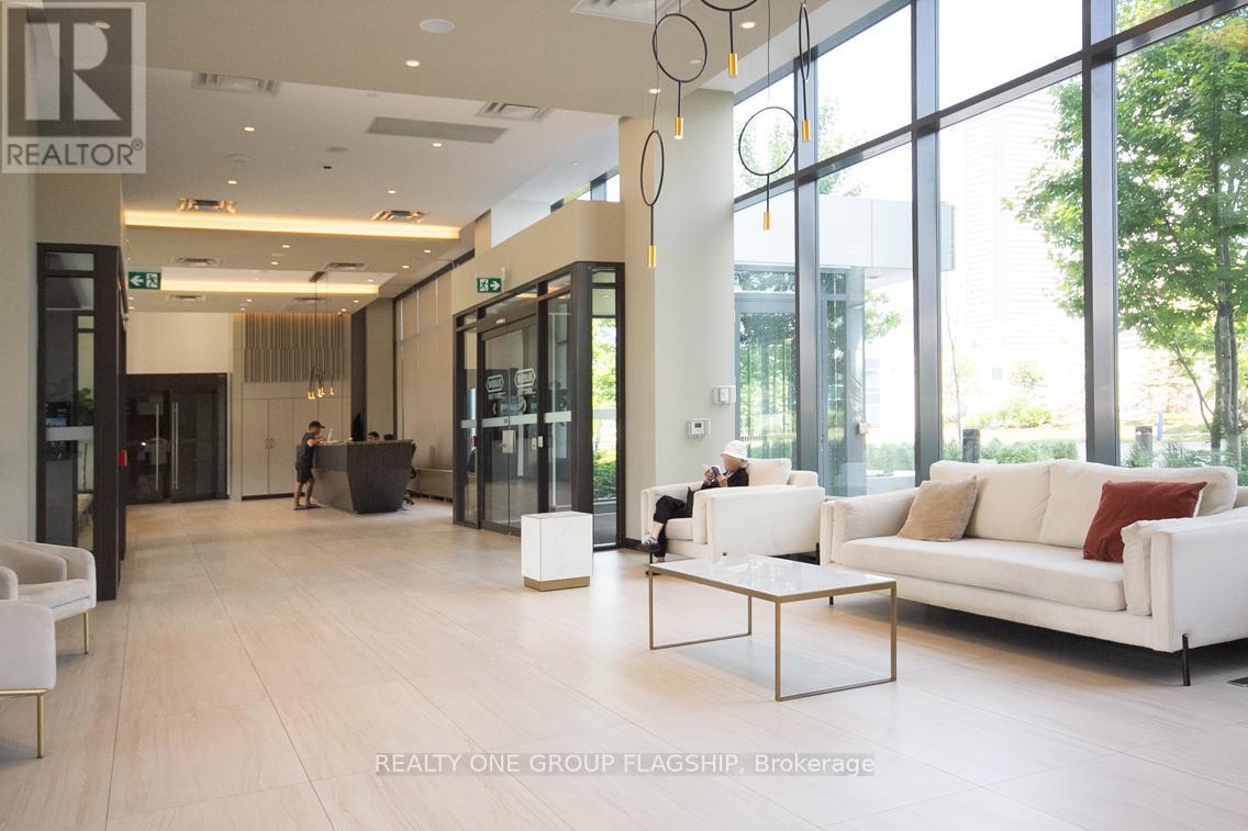 308E - 38 Honeycrisp Crescent, Vaughan, ON - Indoor