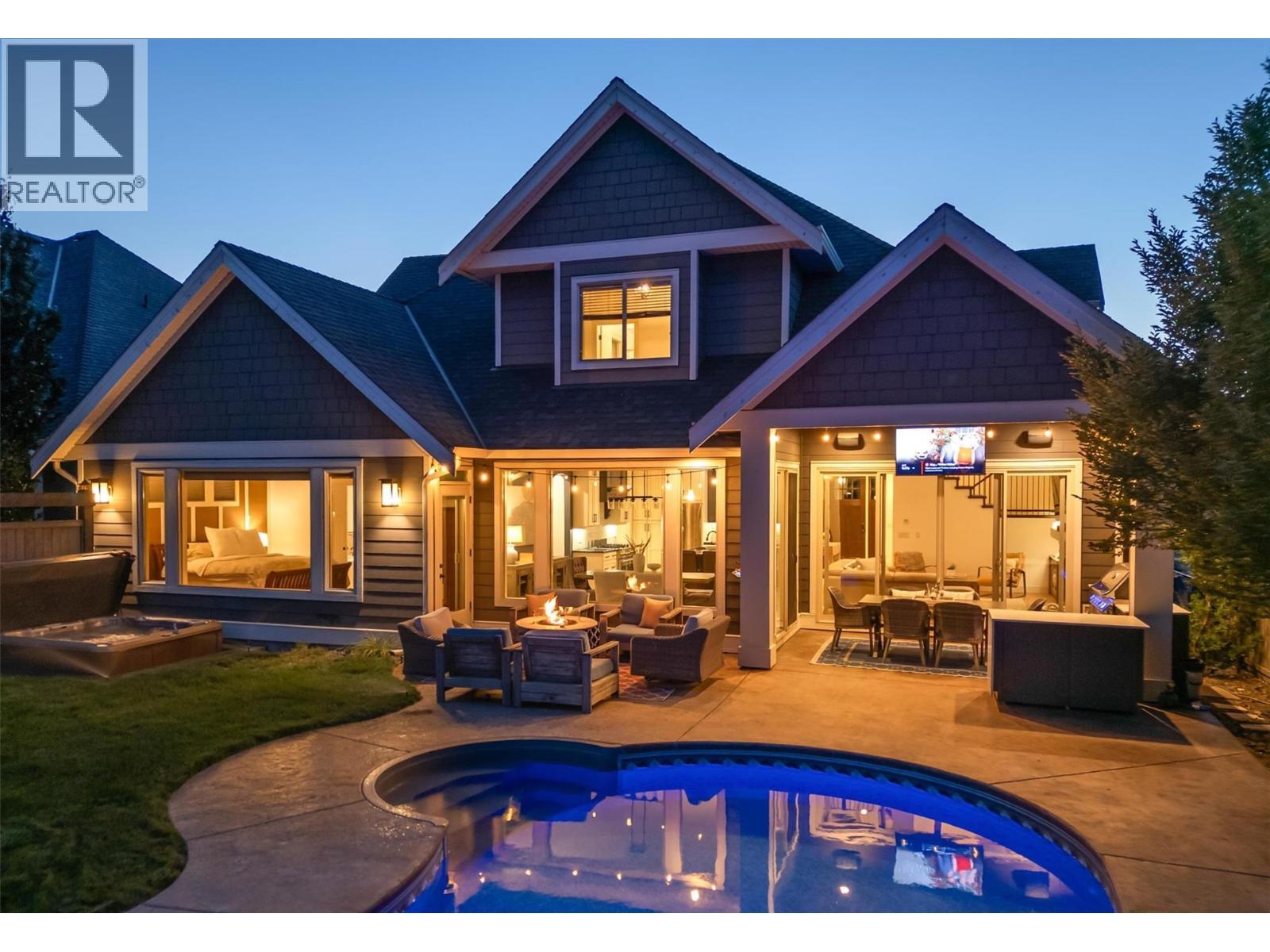 425 Audubon...The epitome of Okanagan living! - 425 Audubon Court, Kelowna, BC - Outdoor With Deck Patio Veranda