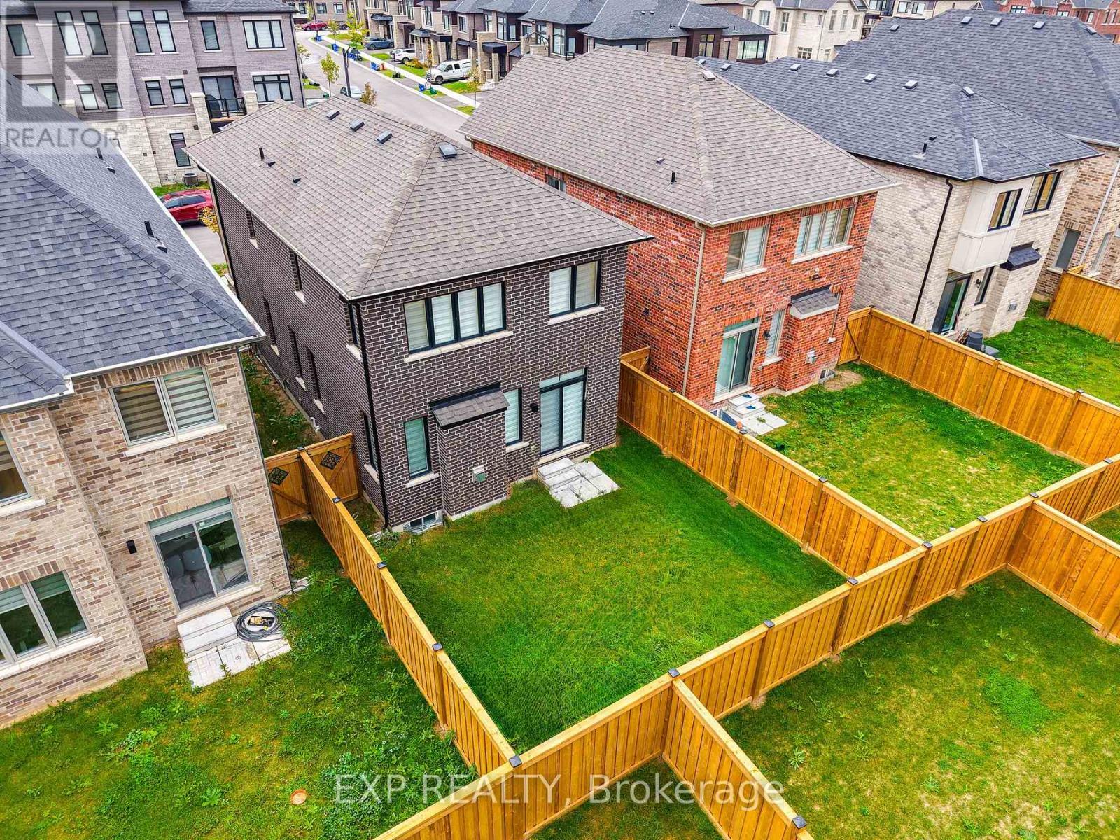 617 Etheridge Avenue, Milton, ON - Outdoor