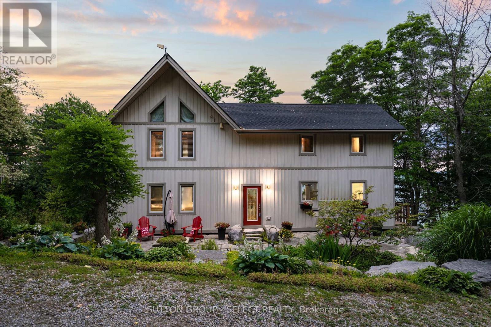 5284 Cliff Road, Lambton Shores (Forest), ON - Outdoor