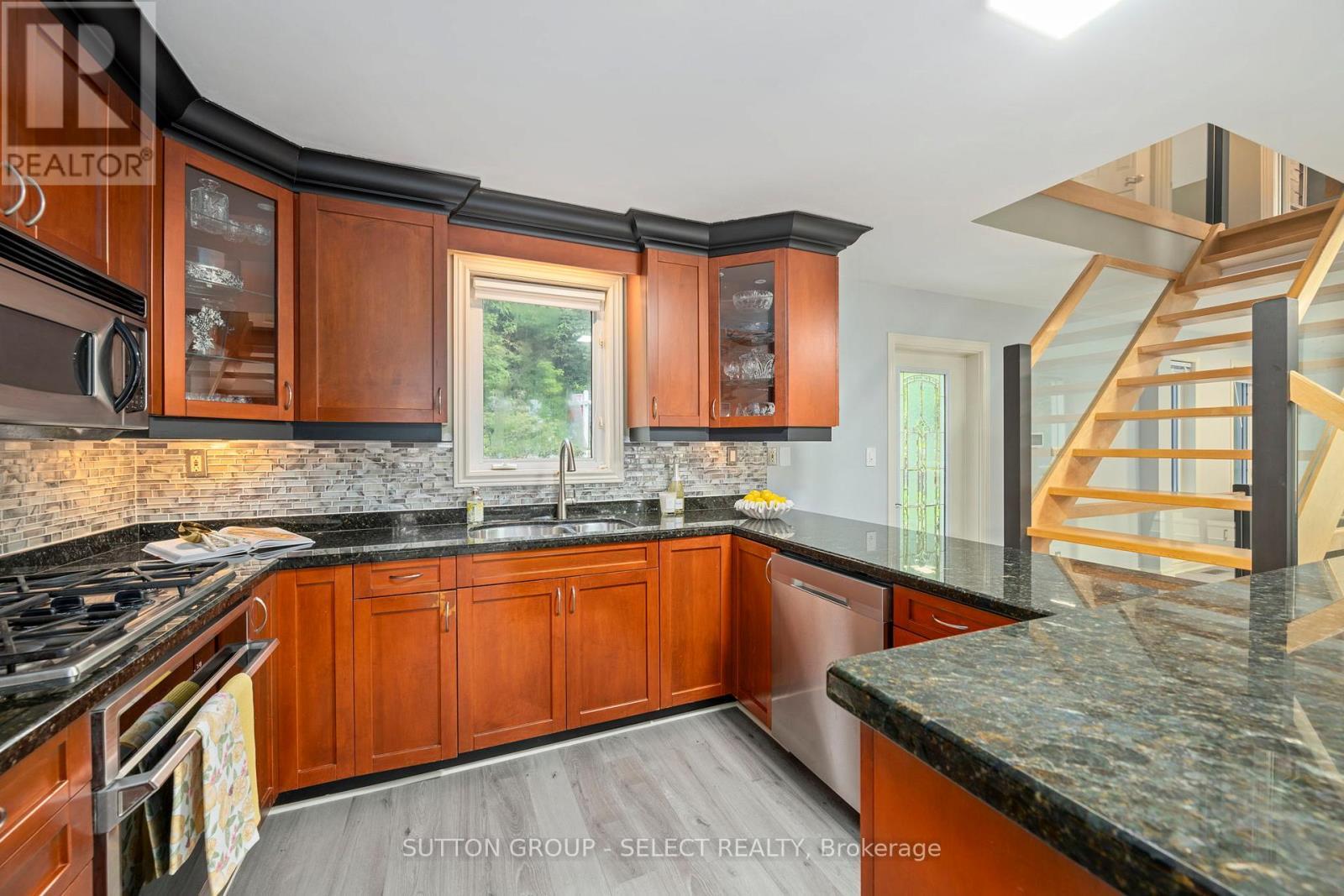 5284 Cliff Road, Lambton Shores (Forest), ON - Indoor Photo Showing Kitchen With Double Sink