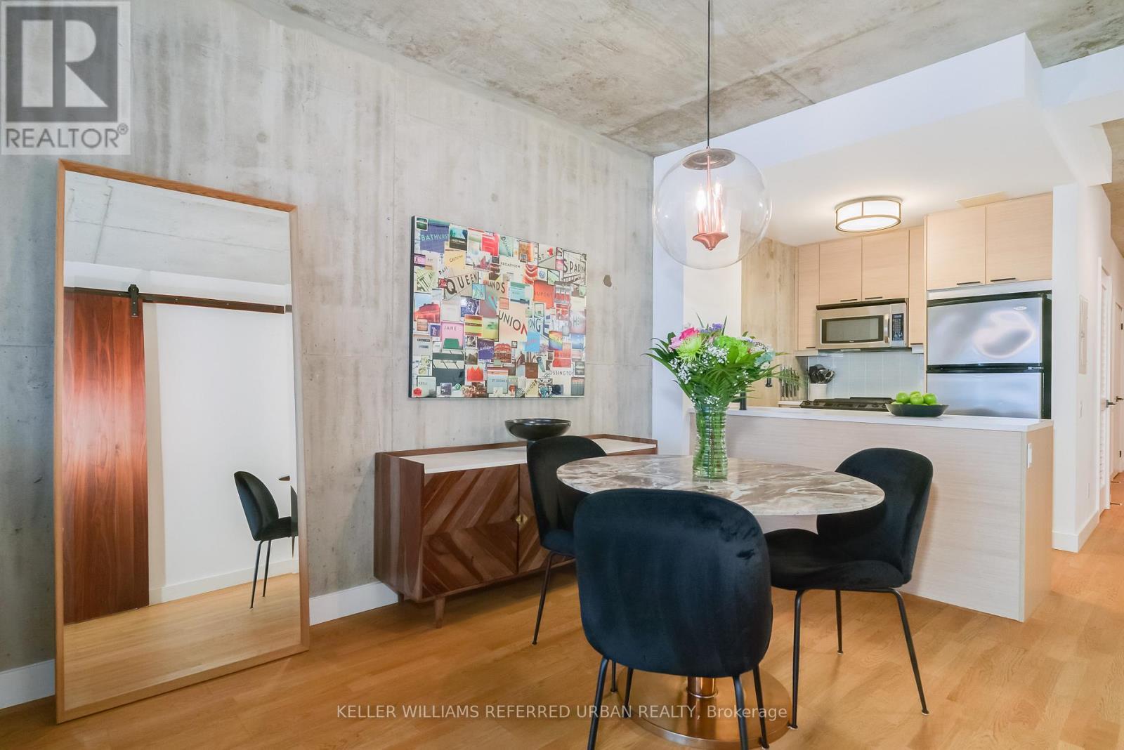 614 - 138 Princess Street, Toronto, ON - Indoor Photo Showing Dining Room