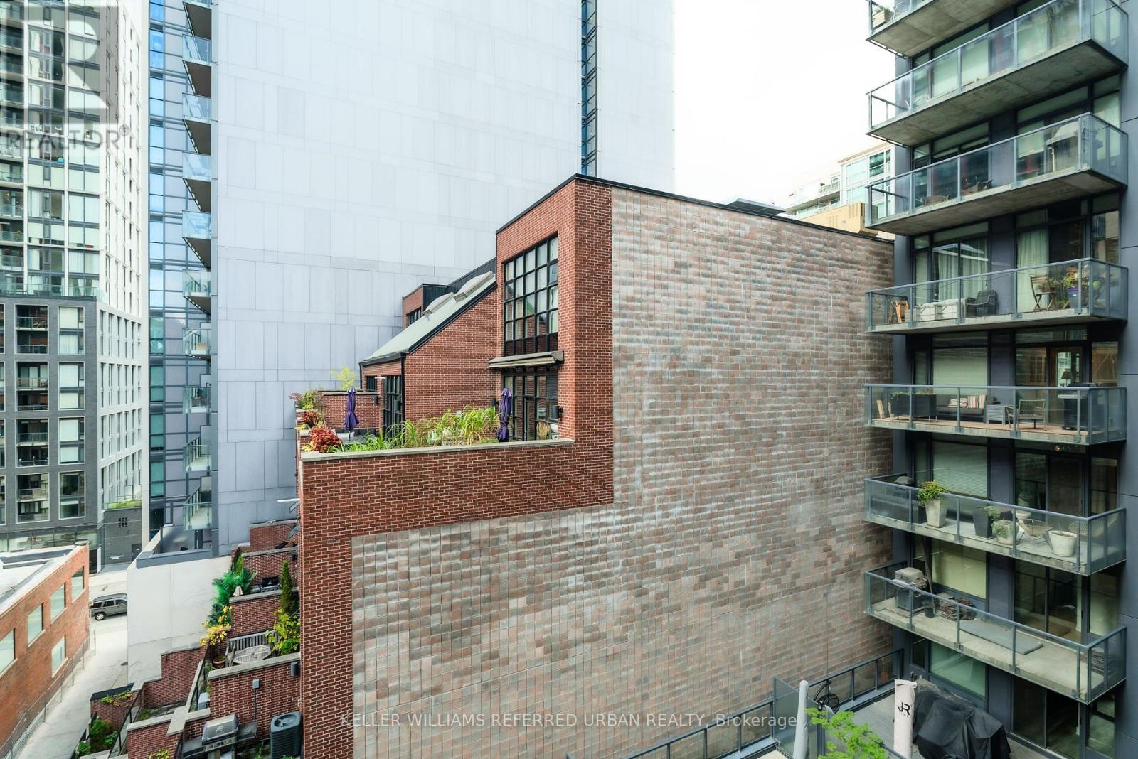 614 - 138 Princess Street, Toronto, ON - Outdoor With Balcony