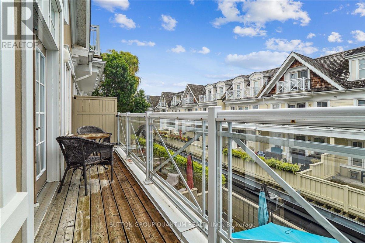 2378 Marine Drive, Oakville, ON - Outdoor With Deck Patio Veranda