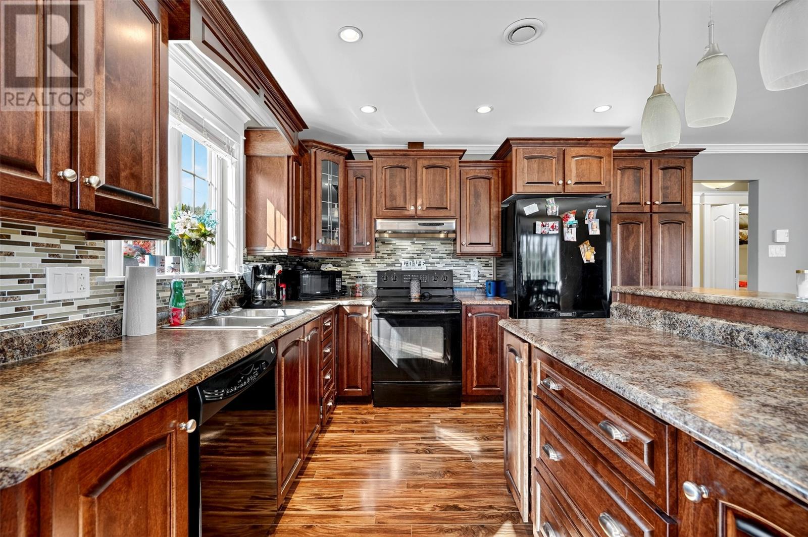3 Hopkins Road, Brownsdale, NL - Indoor Photo Showing Kitchen With Double Sink