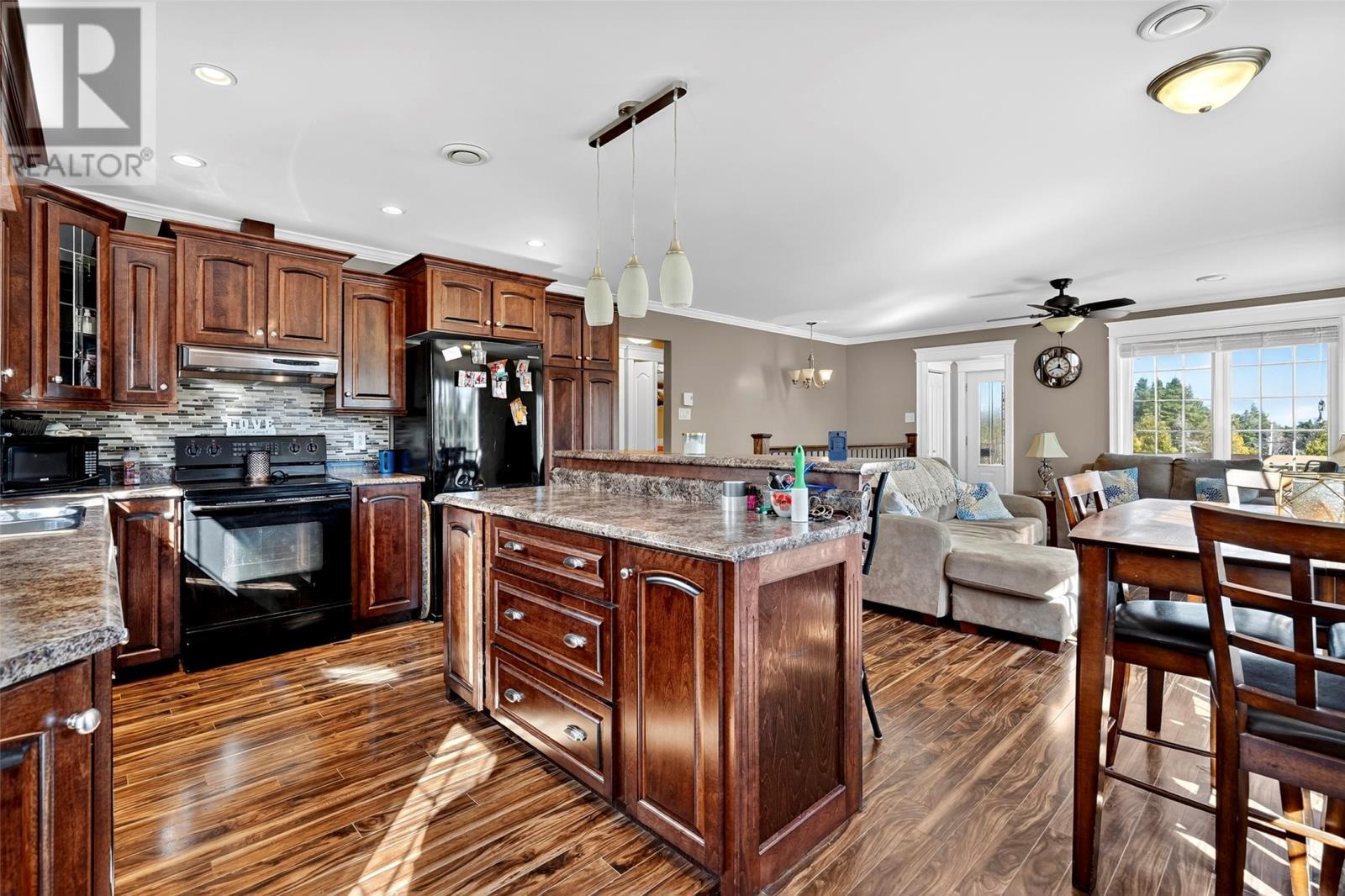 3 Hopkins Road, Brownsdale, NL - Indoor Photo Showing Kitchen With Upgraded Kitchen