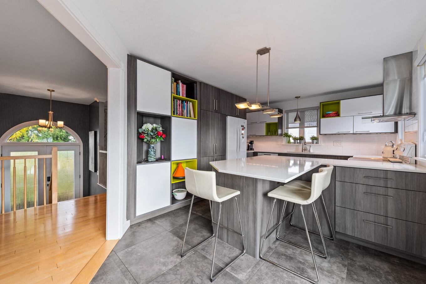 Kitchen - 418 Rue De Grenoble, Sainte-Julie, QC - Indoor