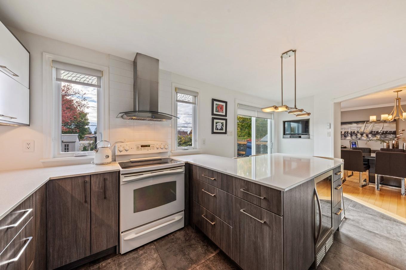 Kitchen - 418 Rue De Grenoble, Sainte-Julie, QC - Indoor Photo Showing Kitchen