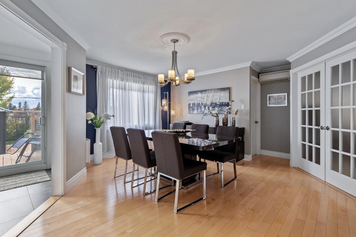 Overall view - 418 Rue De Grenoble, Sainte-Julie, QC - Indoor Photo Showing Dining Room