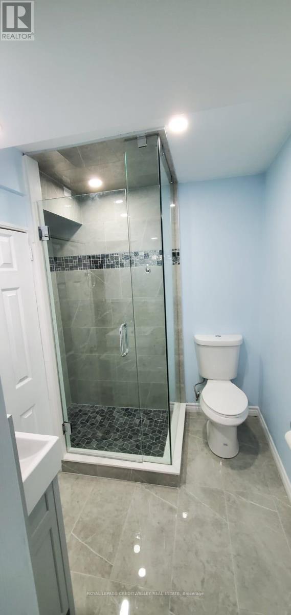 53 Carrington (Bsmt) Place, Guelph, ON - Indoor Photo Showing Bathroom