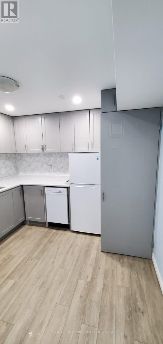 53 Carrington (Bsmt) Place, Guelph, ON - Indoor Photo Showing Kitchen