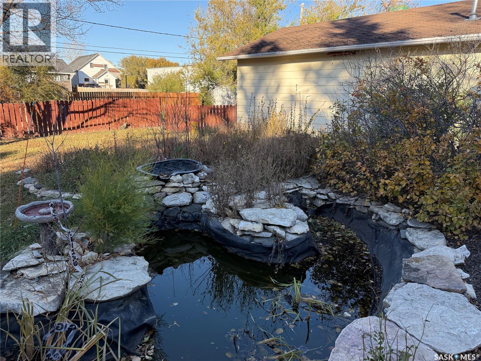 211 Little Flower Avenue, Rosetown, SK - Outdoor