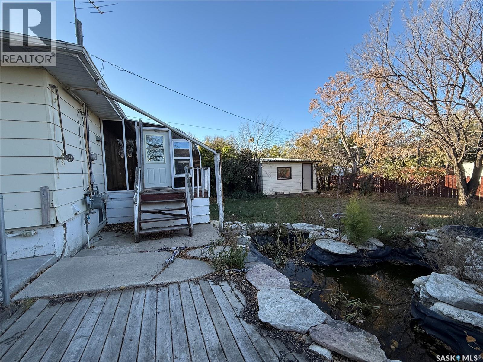 211 Little Flower Avenue, Rosetown, SK - Outdoor With Deck Patio Veranda