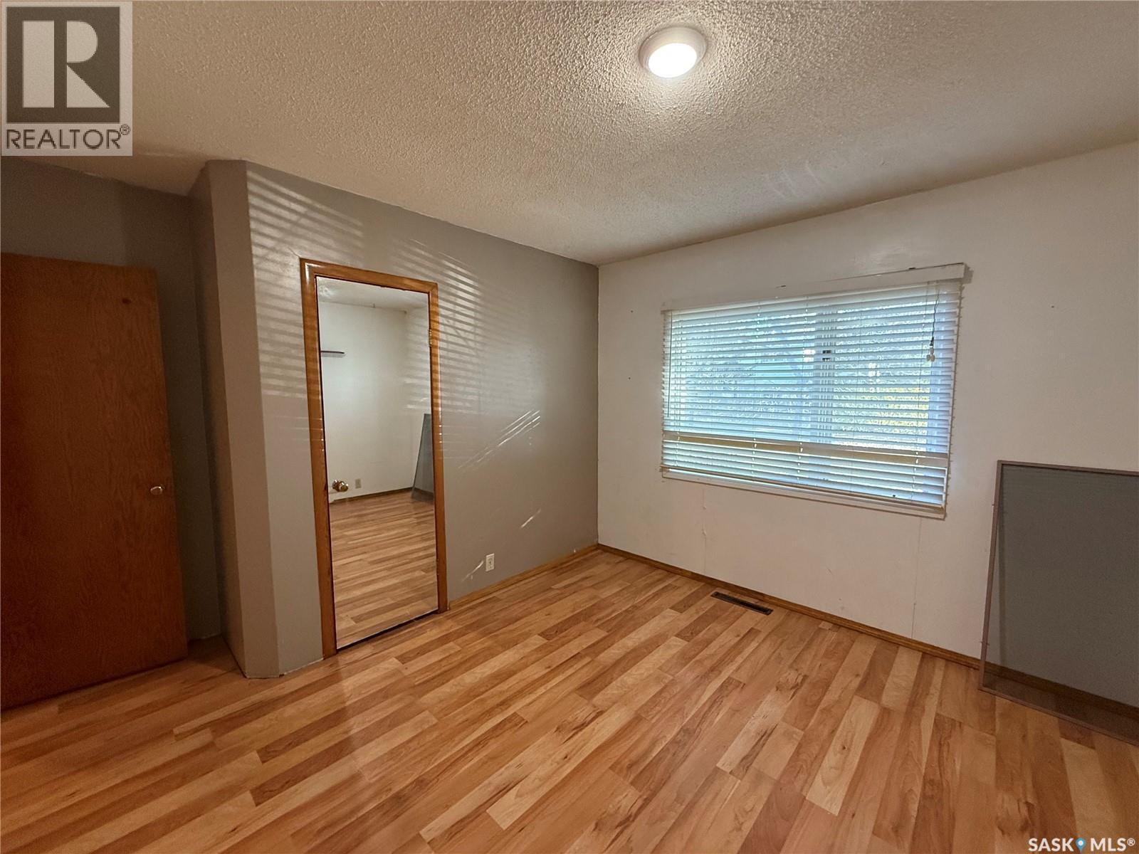 211 Little Flower Avenue, Rosetown, SK - Indoor Photo Showing Other Room