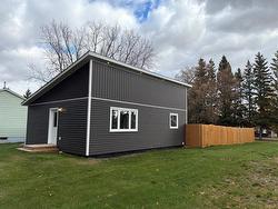 62 7th Street Hamiota, MB R0M 0T0