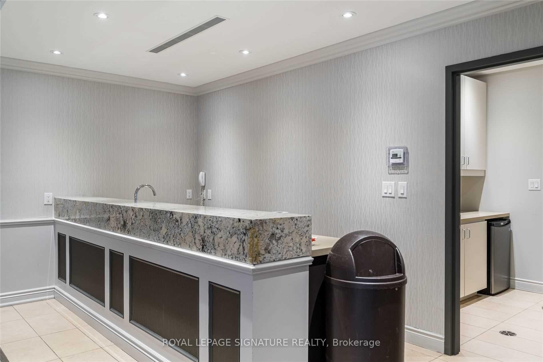 A32-281 Woodbridge Avenue, Vaughan, ON - Indoor Photo Showing Other Room