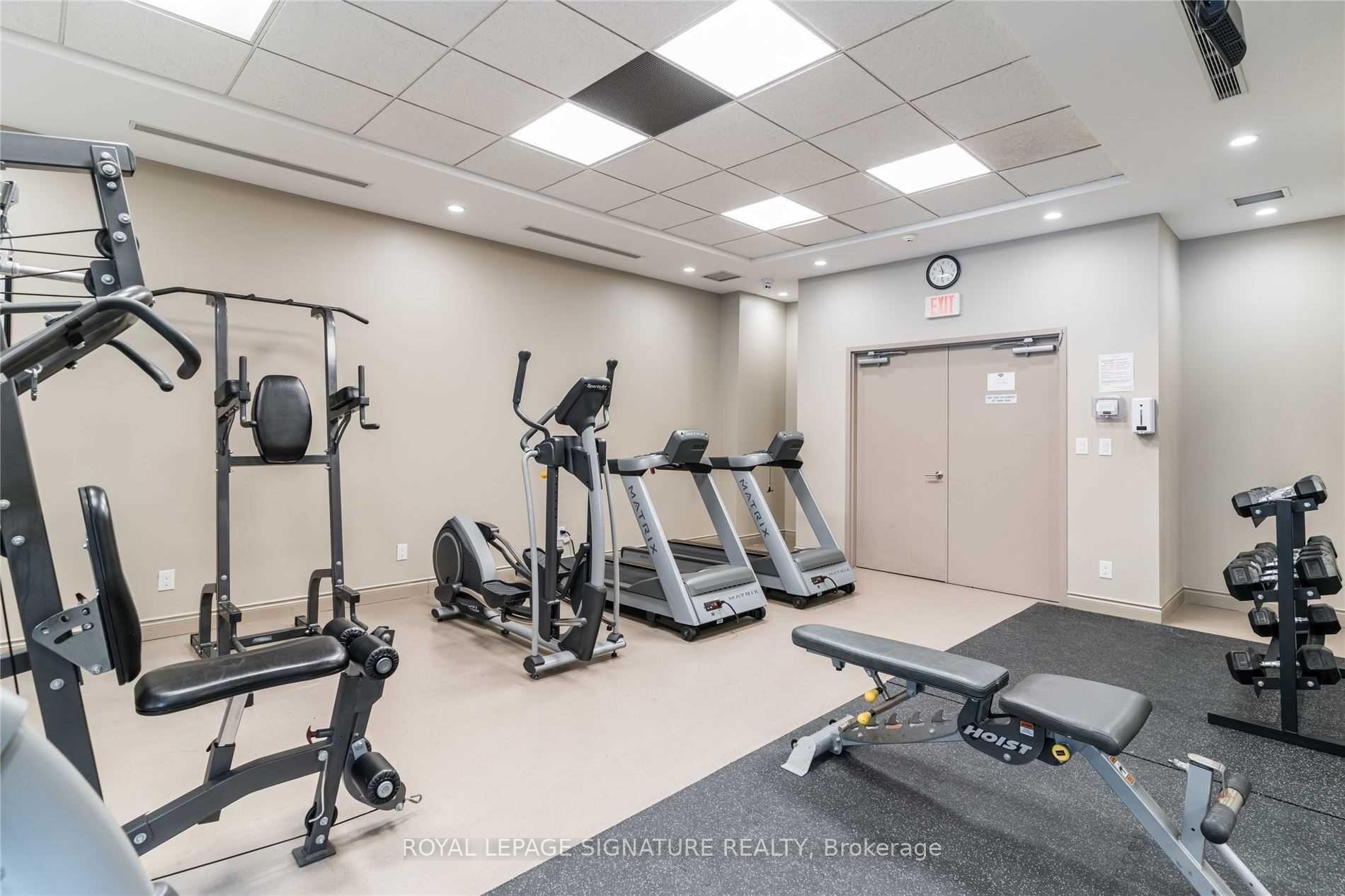A32-281 Woodbridge Avenue, Vaughan, ON - Indoor Photo Showing Gym Room