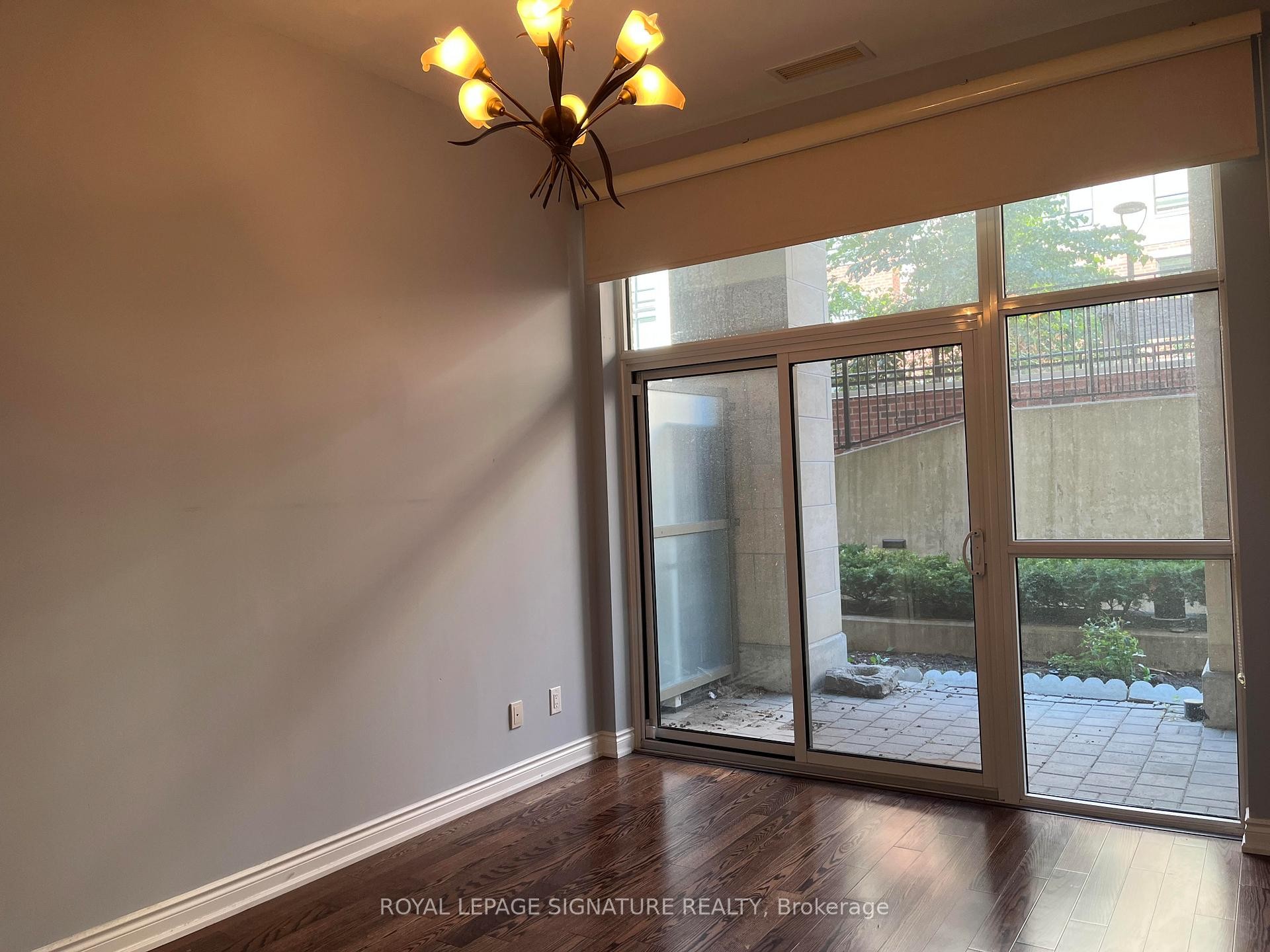 A32-281 Woodbridge Avenue, Vaughan, ON - Indoor Photo Showing Other Room