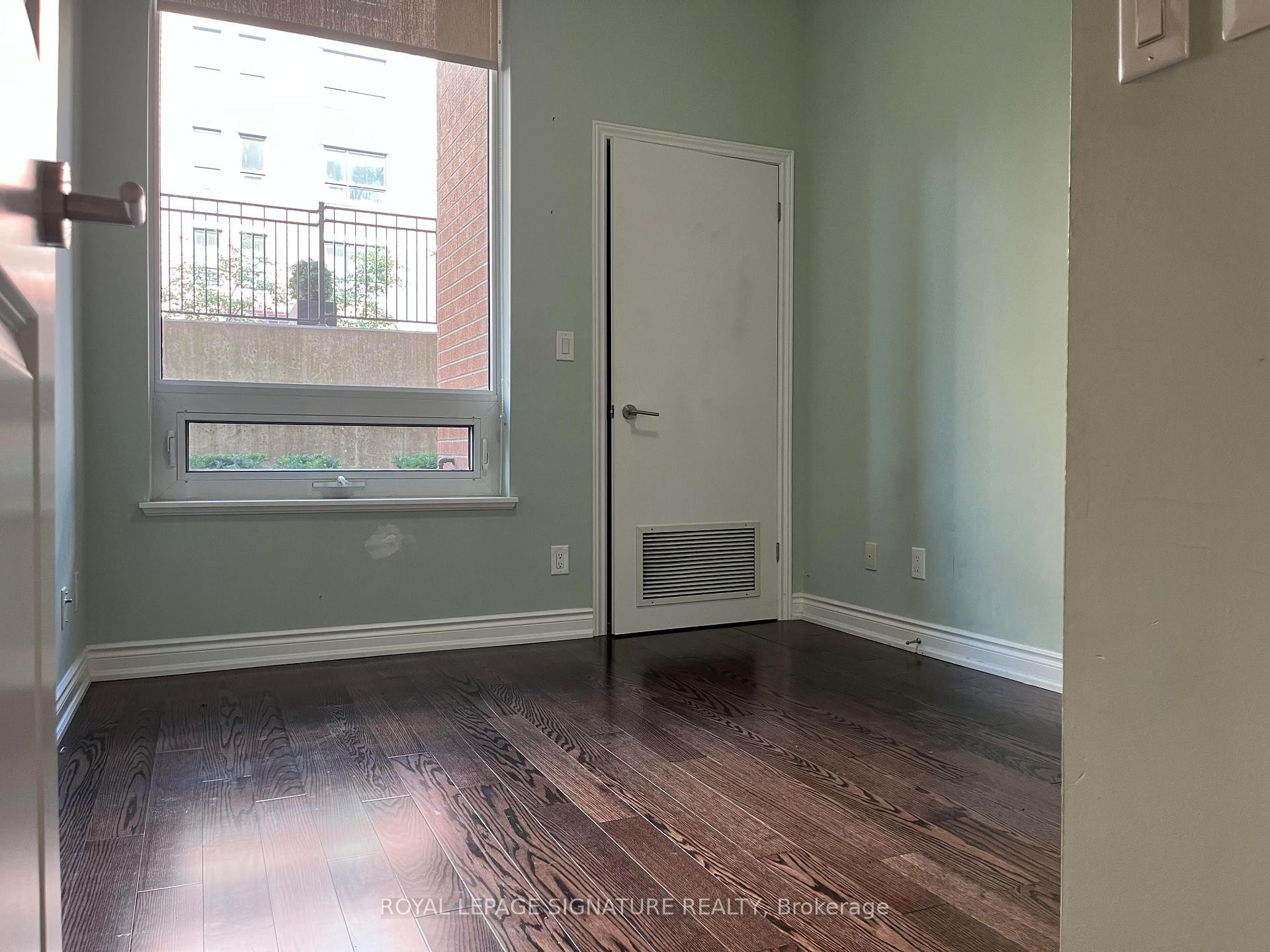 A32-281 Woodbridge Avenue, Vaughan, ON - Indoor Photo Showing Other Room