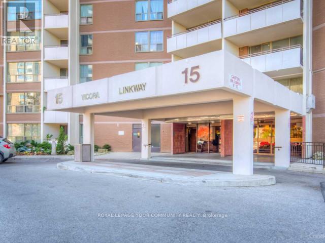 804 - 15 Vicora Linkway Way, Toronto, ON - Outdoor
