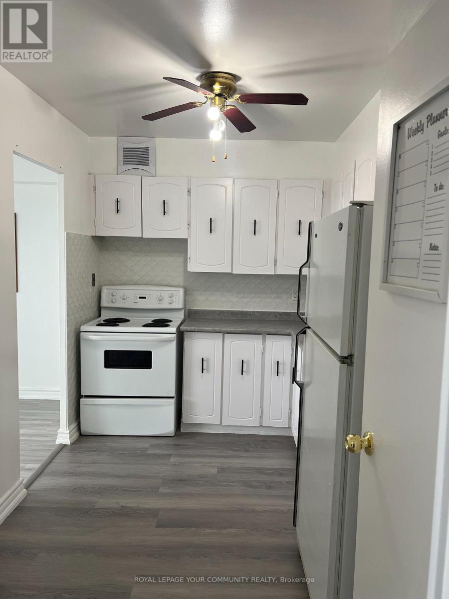 804 - 15 Vicora Linkway Way, Toronto, ON - Indoor Photo Showing Kitchen