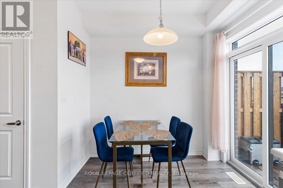 25 - 61 Soho Street, Hamilton, ON - Indoor Photo Showing Dining Room