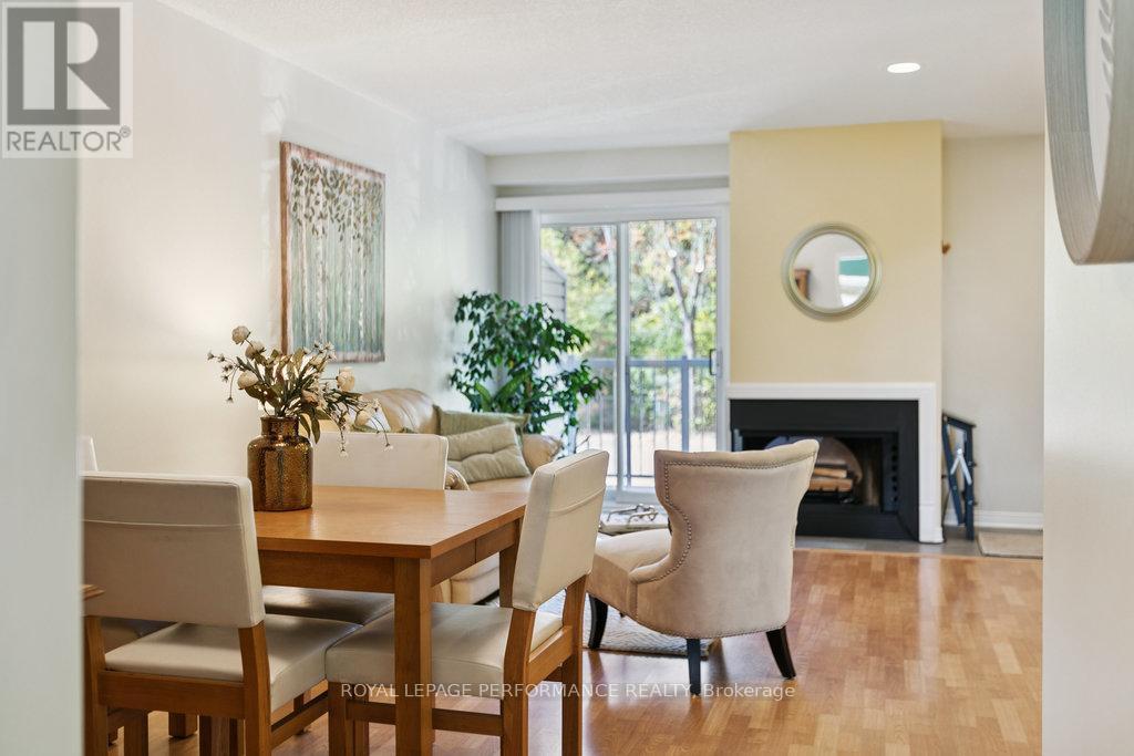 560 Thomson Street, Ottawa, ON - Indoor With Fireplace