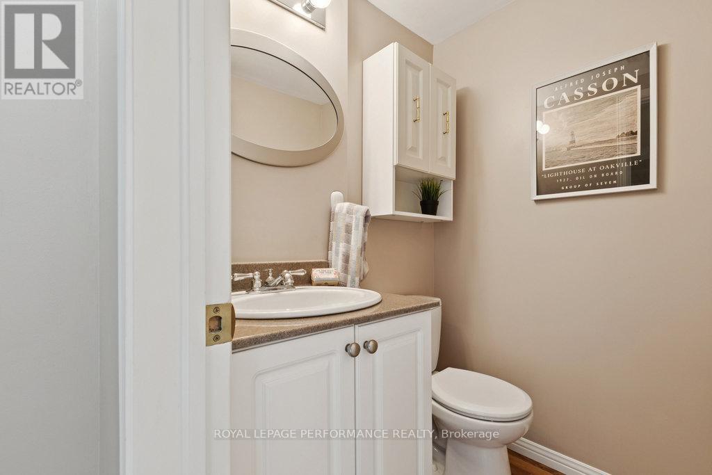 Lower Level 2 Piece Bathroom - 560 Thomson Street, Ottawa, ON - Indoor Photo Showing Bathroom