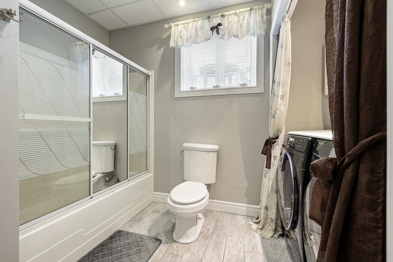 Bathroom - 2951 Rue Principale, Dunham, QC - Indoor Photo Showing Bathroom