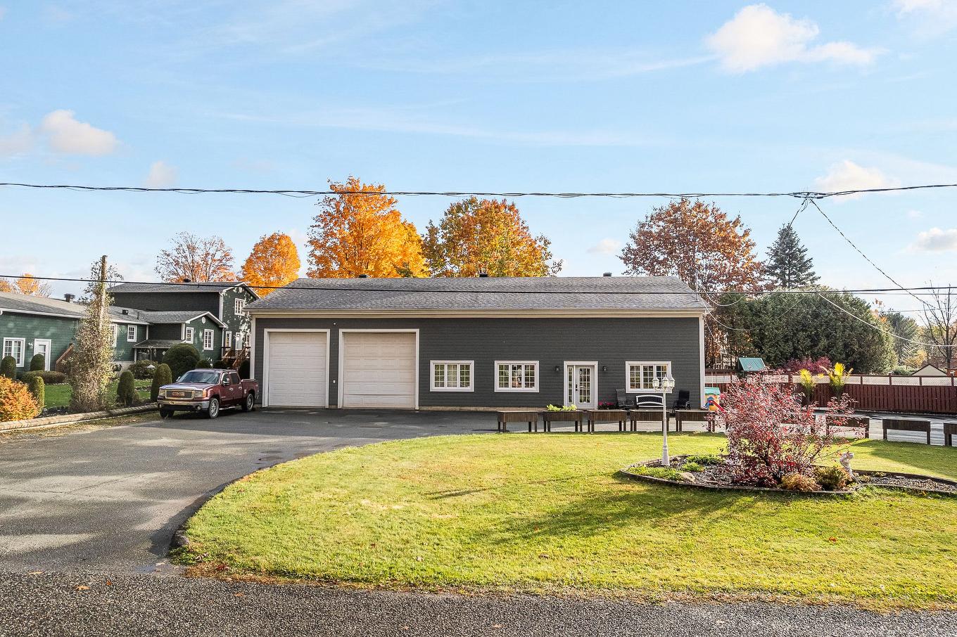 Garage - 2951 Rue Principale, Dunham, QC - Outdoor