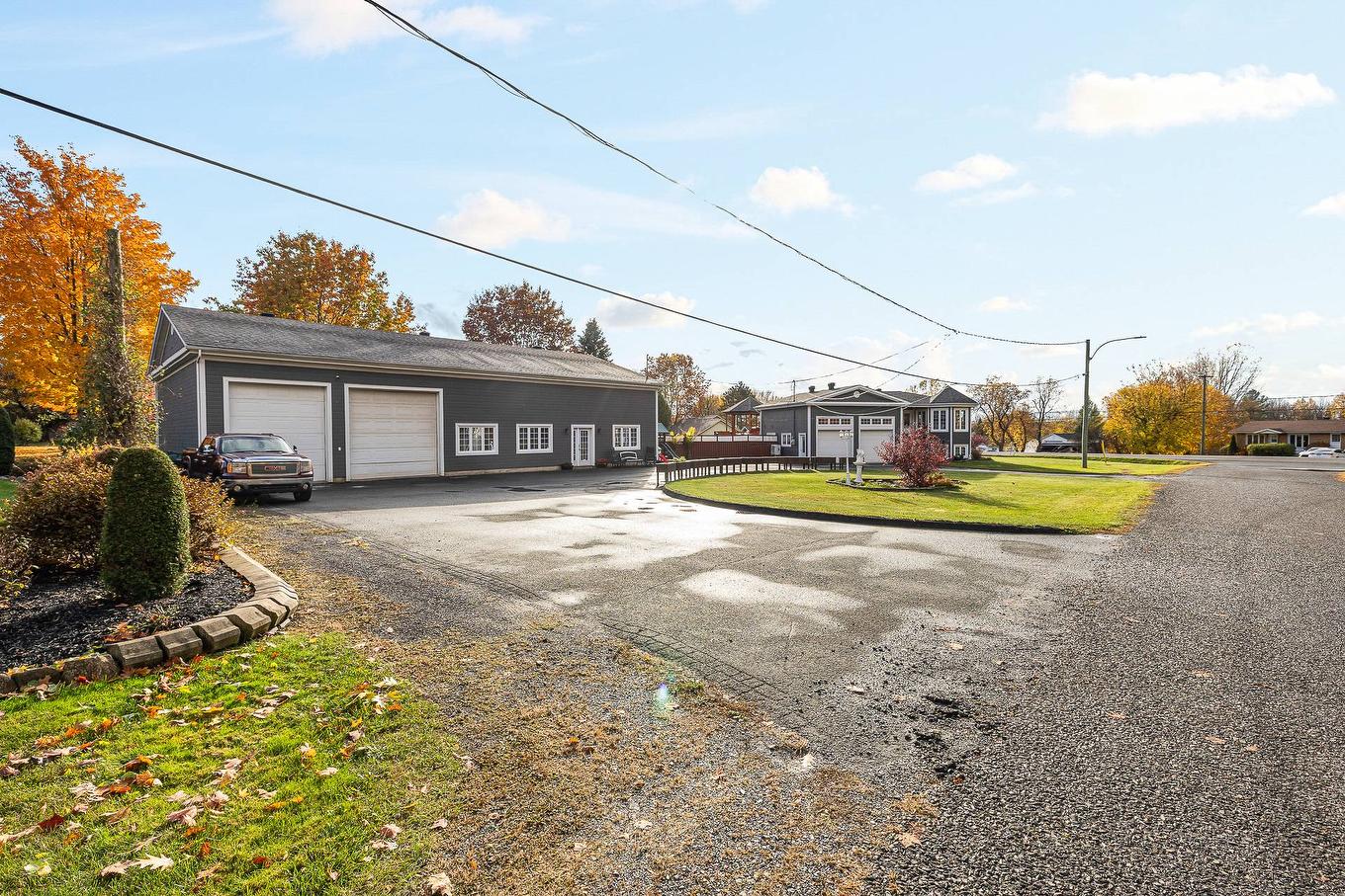 Garage - 2951 Rue Principale, Dunham, QC - Outdoor
