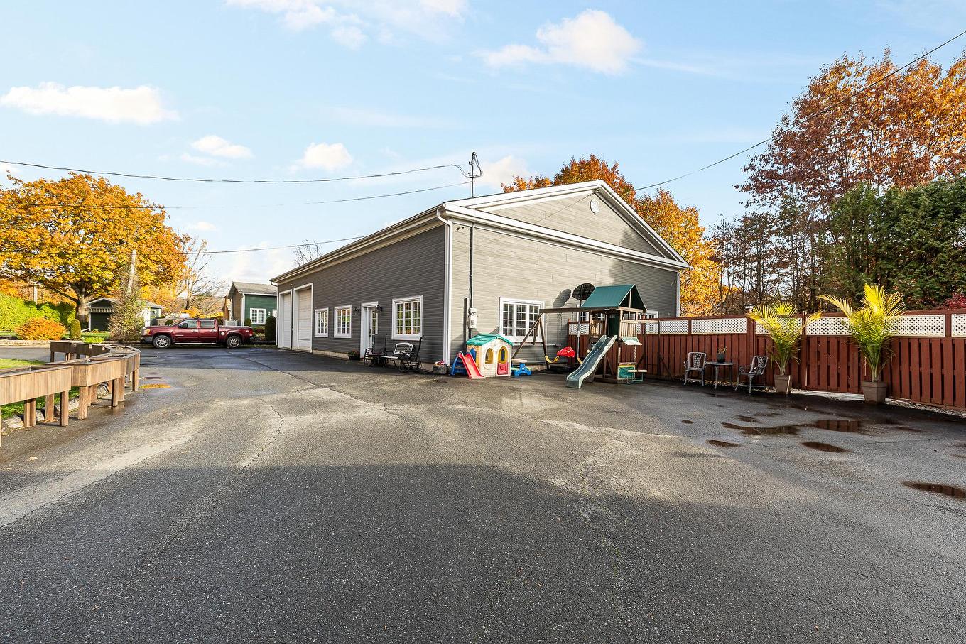 Garage - 2951 Rue Principale, Dunham, QC - Outdoor