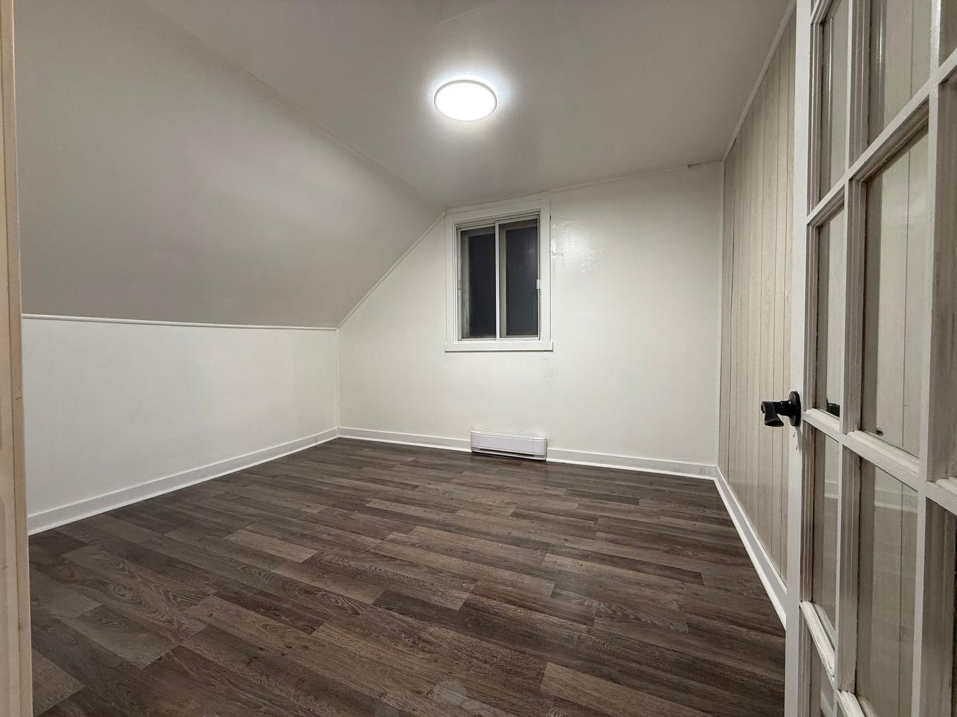 Chambre à coucher - 151 Rue St-Georges, Saint-Séverin, QC - Indoor Photo Showing Other Room