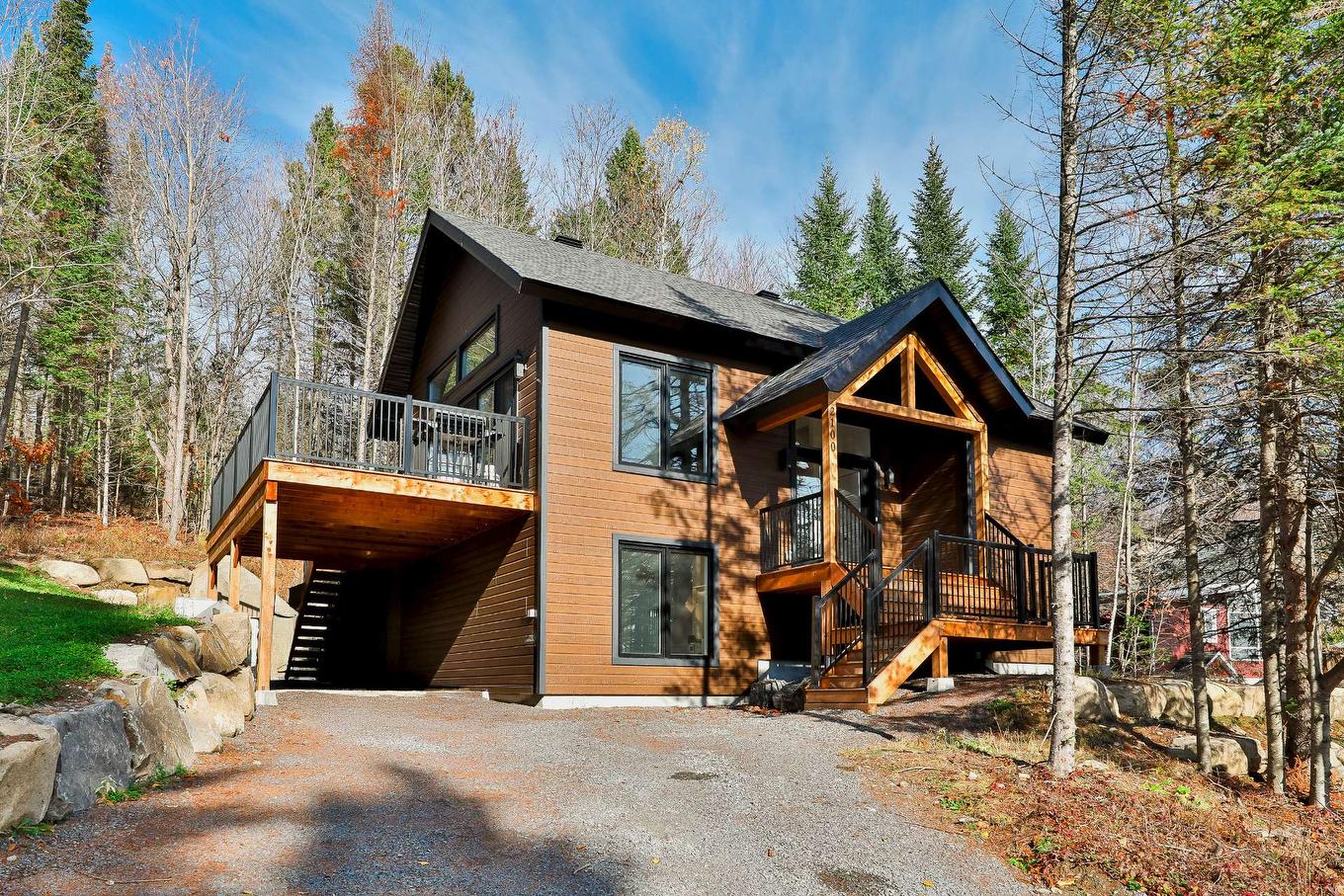 Frontage - 2100 Rue Wilfrid, Val-David, QC - Outdoor