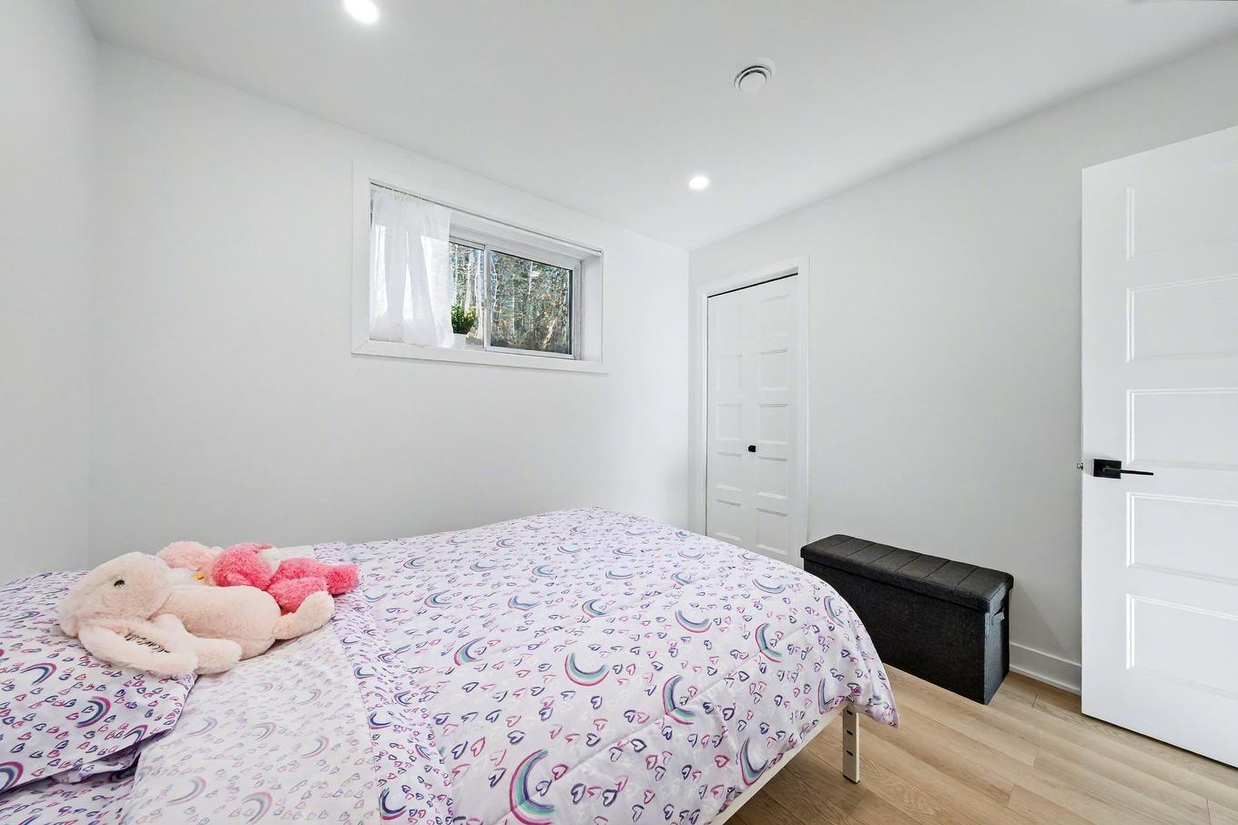 Bedroom - 2100 Rue Wilfrid, Val-David, QC - Indoor Photo Showing Bedroom