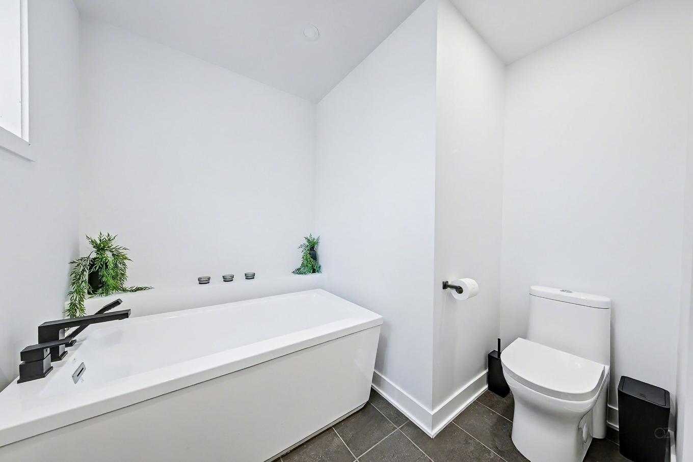 Bathroom - 2100 Rue Wilfrid, Val-David, QC - Indoor Photo Showing Bathroom