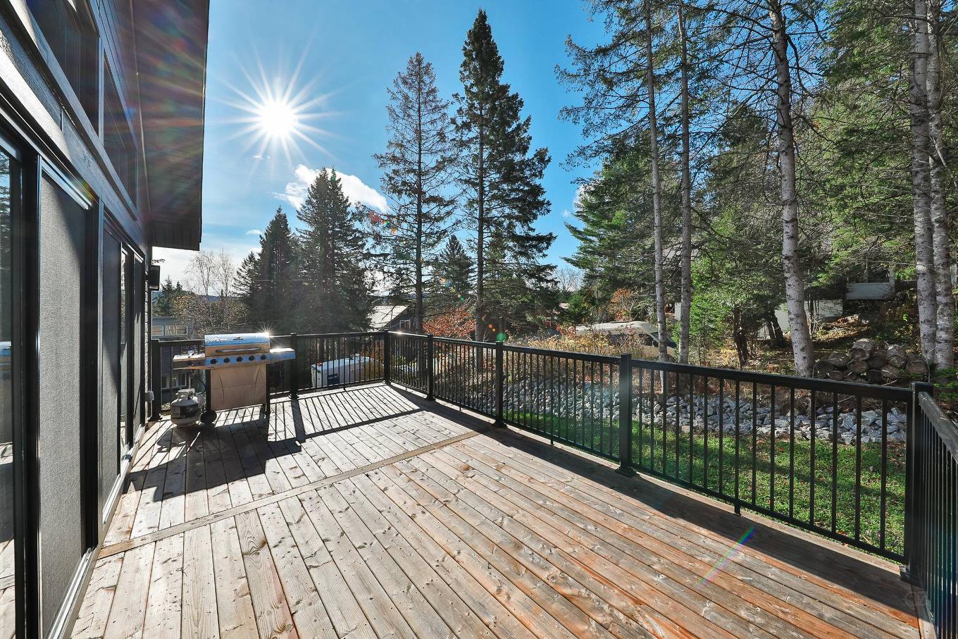 Balcony - 2100 Rue Wilfrid, Val-David, QC - Outdoor With Exterior