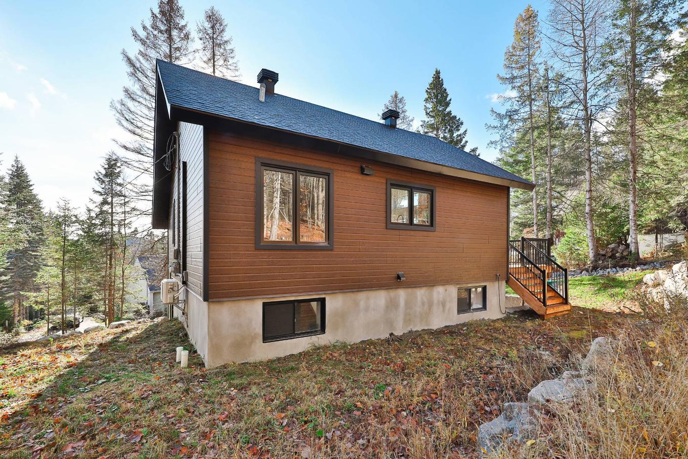 Back facade - 2100 Rue Wilfrid, Val-David, QC - Outdoor With Exterior