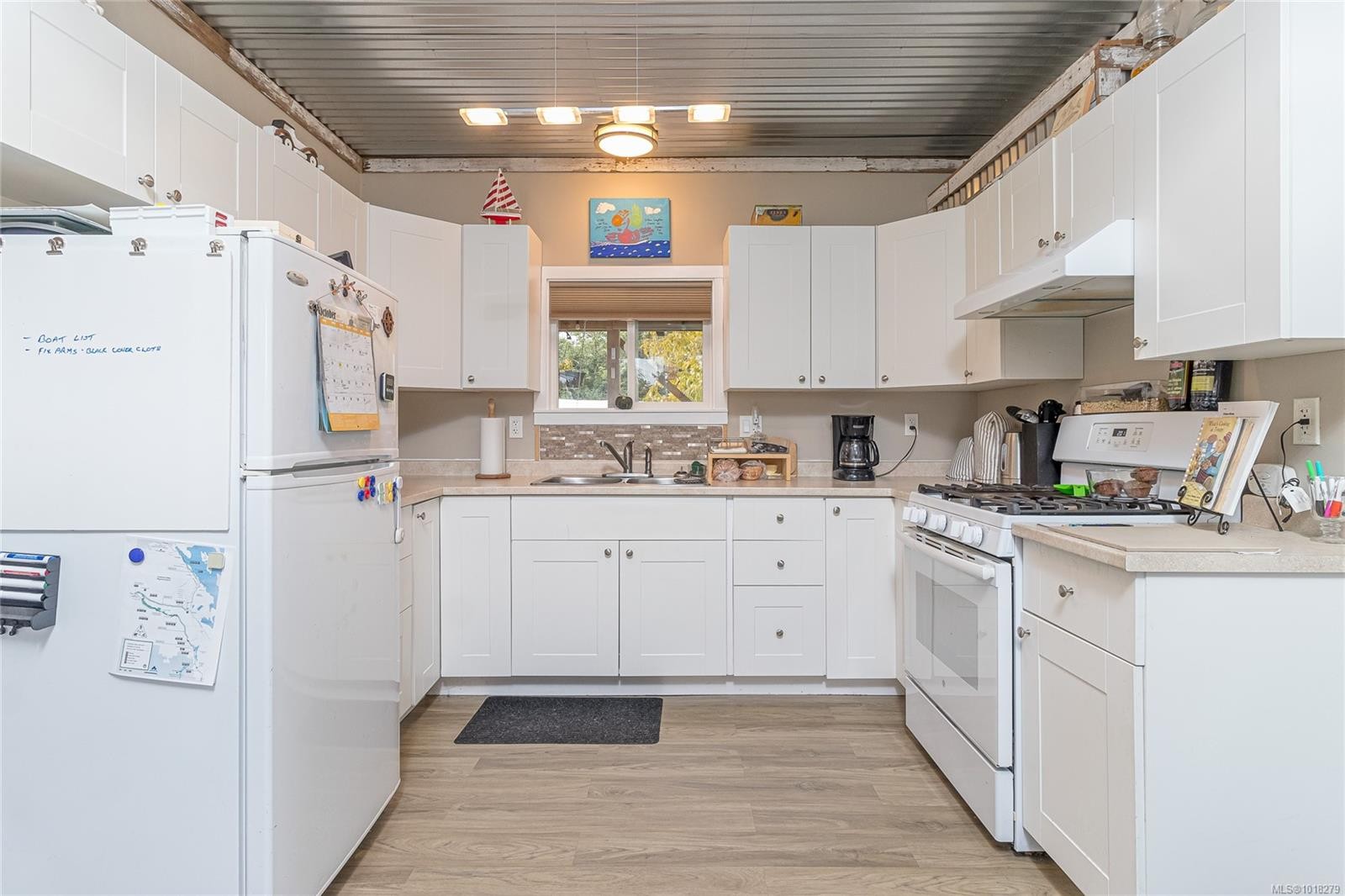 6274 Somenos Rd, Duncan, BC