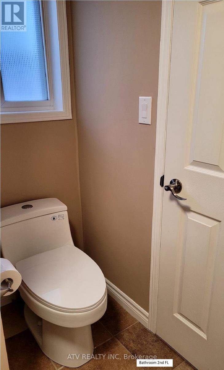 133 Columbia Road, Barrie, ON - Indoor Photo Showing Bathroom