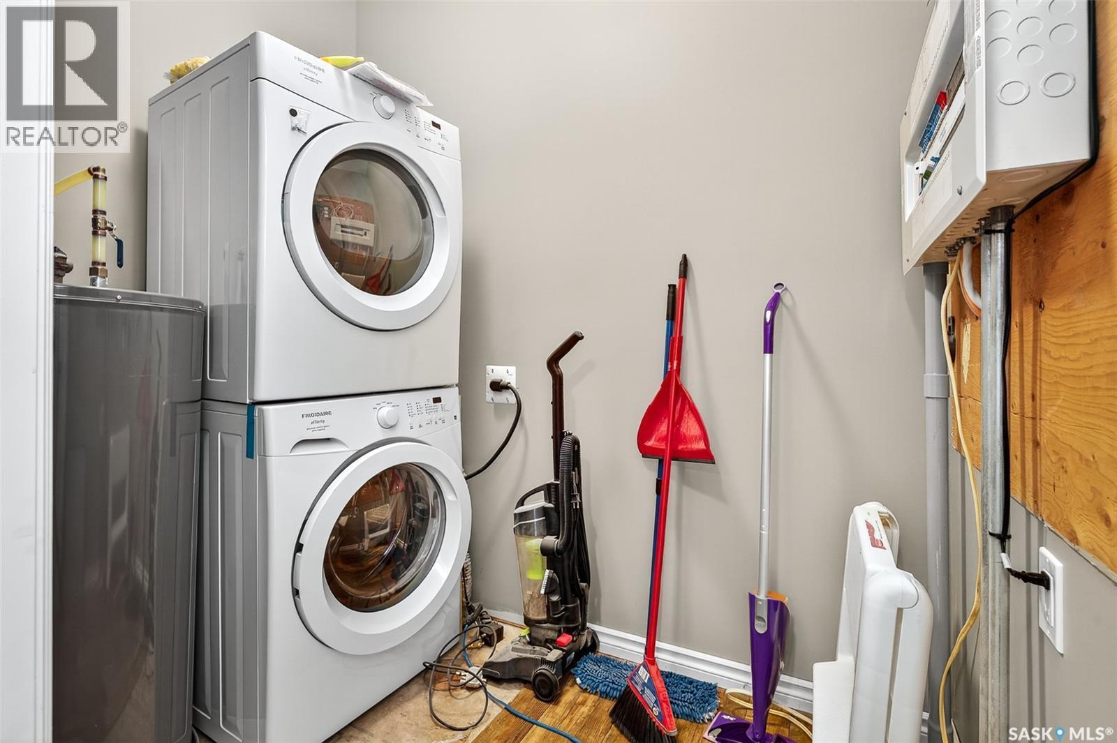 8 Sunrise Boulevard, Craik Rm No. 222, SK - Indoor Photo Showing Laundry Room